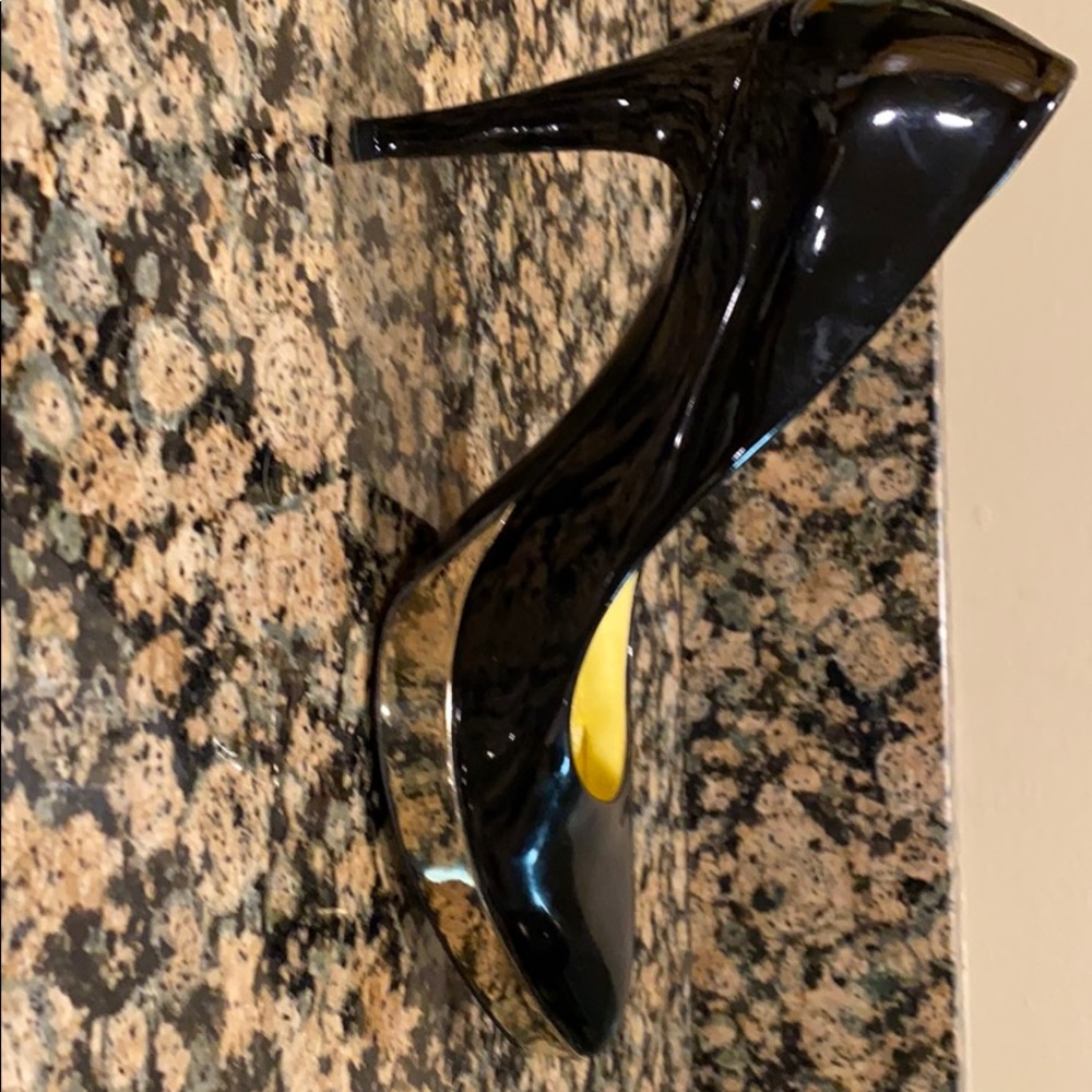 Gucci patent heel
